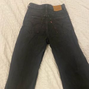 Levi’s Black High Waisted Jeans